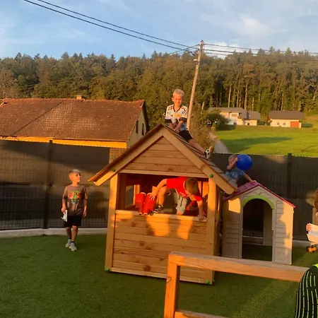 Appartement 5ka Family Near Ljubljana A2 Access Waterbed Cafe Free Parking