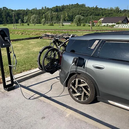 5ka E-bikes Included Panoramic View & Free Parking Velika Loka