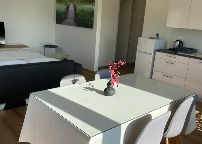 Apartment 5ka Family Waterbeds Near Ljubljana A2 *